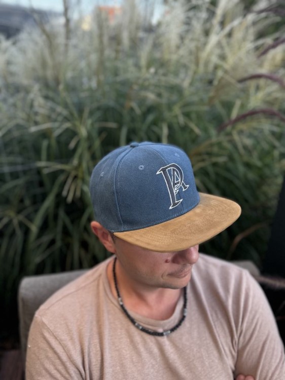 Czapka z daszkiem Pisaag Snapback, vintage blue.jpeg